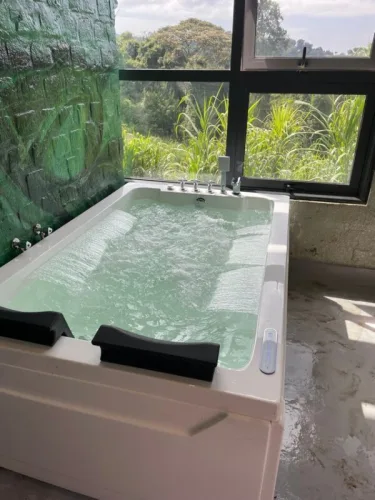 Kiho rejuvenating bathroom